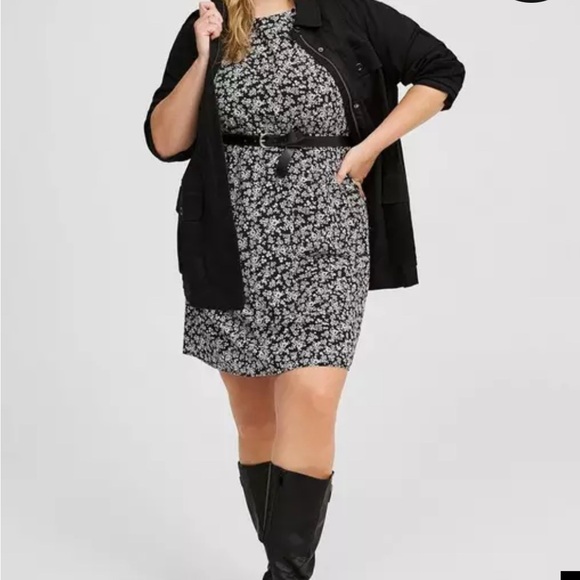 Torrid Black and White Floral Dress - Picture 1 of 8